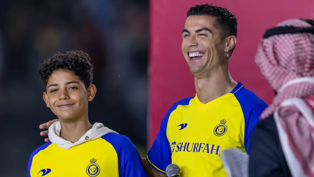 Cristiano Ronaldo Jr: Der aufstrebende Fußballstar in seiner eigenen Liga